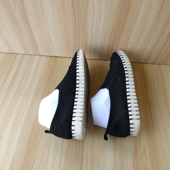 Ilse Jacobsen Tulip Perforated Black Casual Flat Shoes Women's Size 38 US8. - Picture 4 of 8